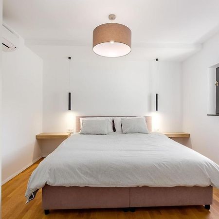 Olea Villa Ika Exteriör bild