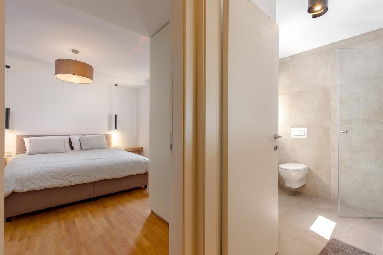 Olea Villa Ika Exteriör bild