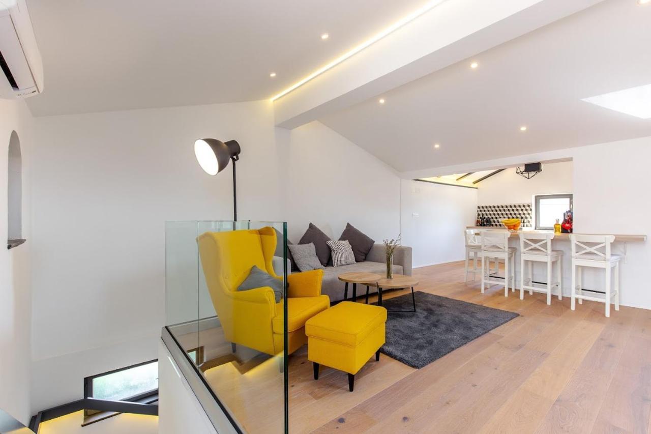 Olea Villa Ika Exteriör bild